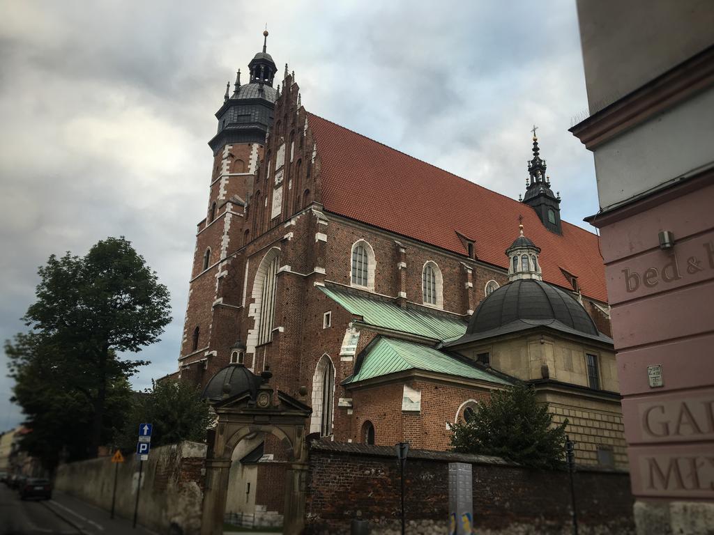 Studio Z Ogrodem Przy Starej Zajezdni Krakow Exterior photo